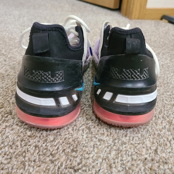 Nike LeBron XVIII 18 Purple White Black Red CW2760 900 basketball sneakers shoes - Picture 5 of 7